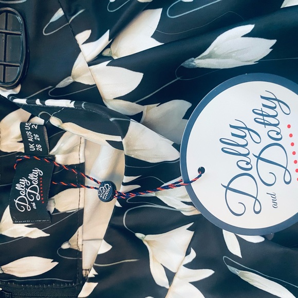 Dolly and dotty skirt size 22 new with tag black with white petals - Picture 3 of 6